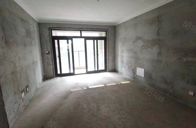 联发君悦首府3室2厅131㎡162万二手房图片