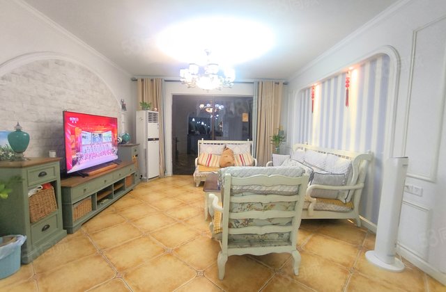 橡树湾(一二期)4室2厅159㎡350万二手房图片