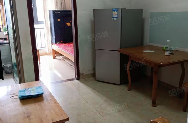 龙城国际一期3室2厅40.05㎡31万二手房图片