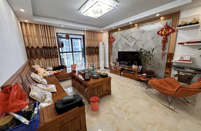 德天国际广场二期3室2厅125.95㎡73万二手房图片