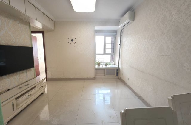 5万入住 刚需贷款无压力30多万 全明户型 全天无遮挡