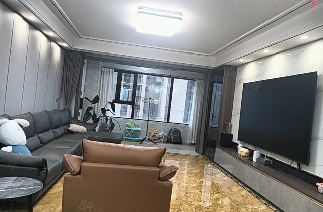 国岳府 四室两卫 精装修  双阳台 全明 实验东昌 拎包入住