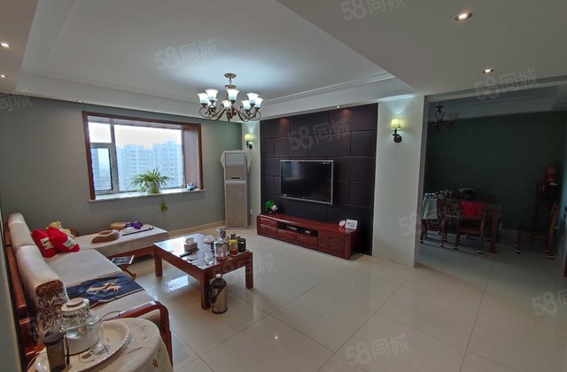 光岳花园3室2厅2卫好楼层价格可谈带地下室带车位诚心出售