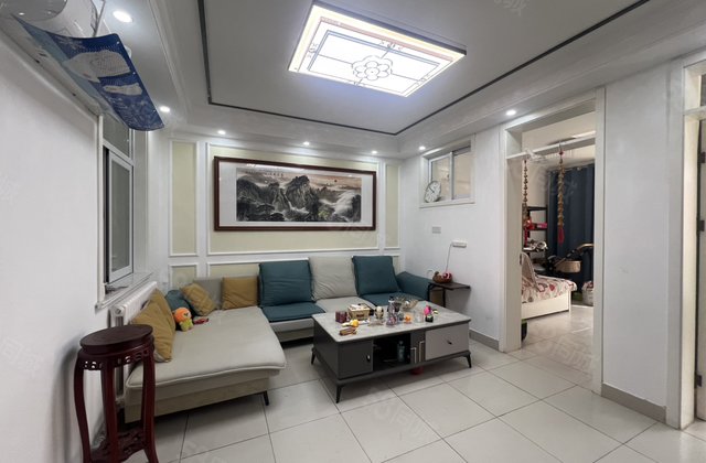 急售精装东昌本部中间好楼层 刚装修两年 免大税 储 岁时看房