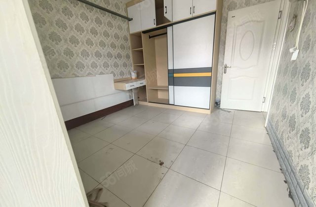 振兴路 两室 金城小区  柳泉花园 小区停车方便 送地下室