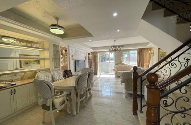 中央悦城6室2厅163.04㎡386万二手房图片