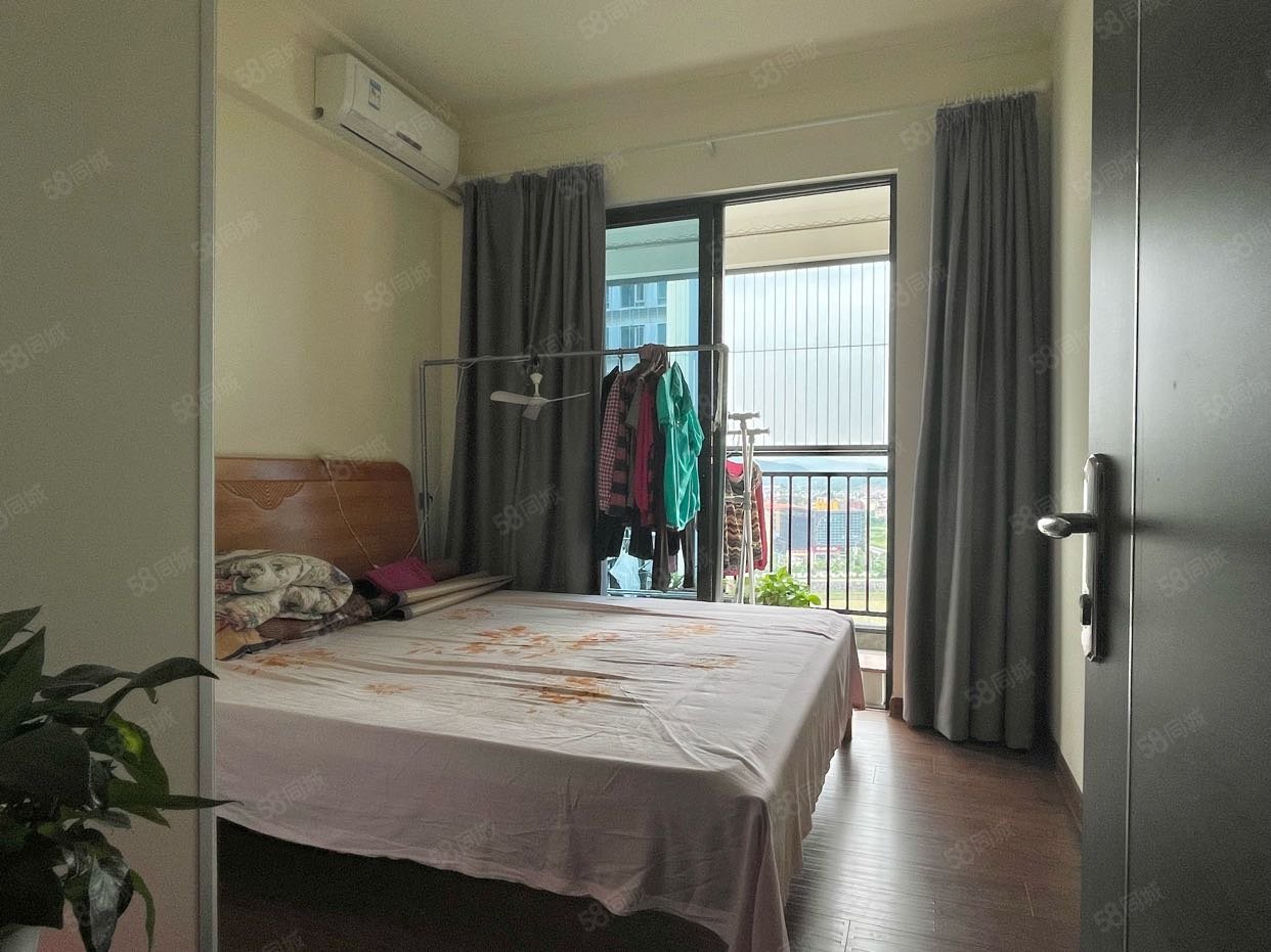 碧桂园江山樾3室2厅2卫107㎡南64万