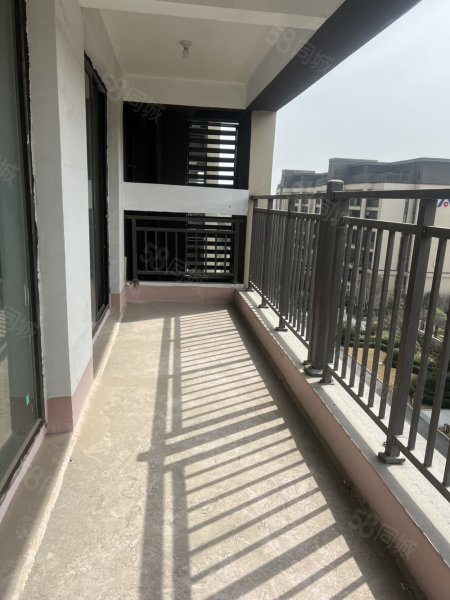 建业心怡苑3室2厅2卫122㎡南北98万