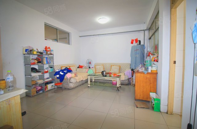 3室2厅95平户型方正送大地下室房东直卖  中学车站医院