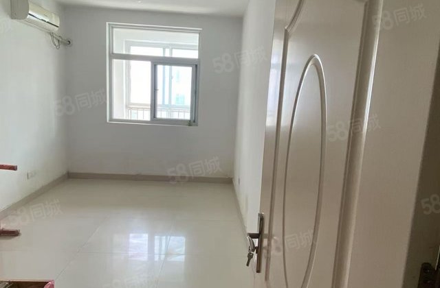 137平3室2厅2卫，加独立阁楼2室1厅1卫90平，送阁楼