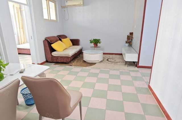 公园 河东   明星小区 两室 仅售33万