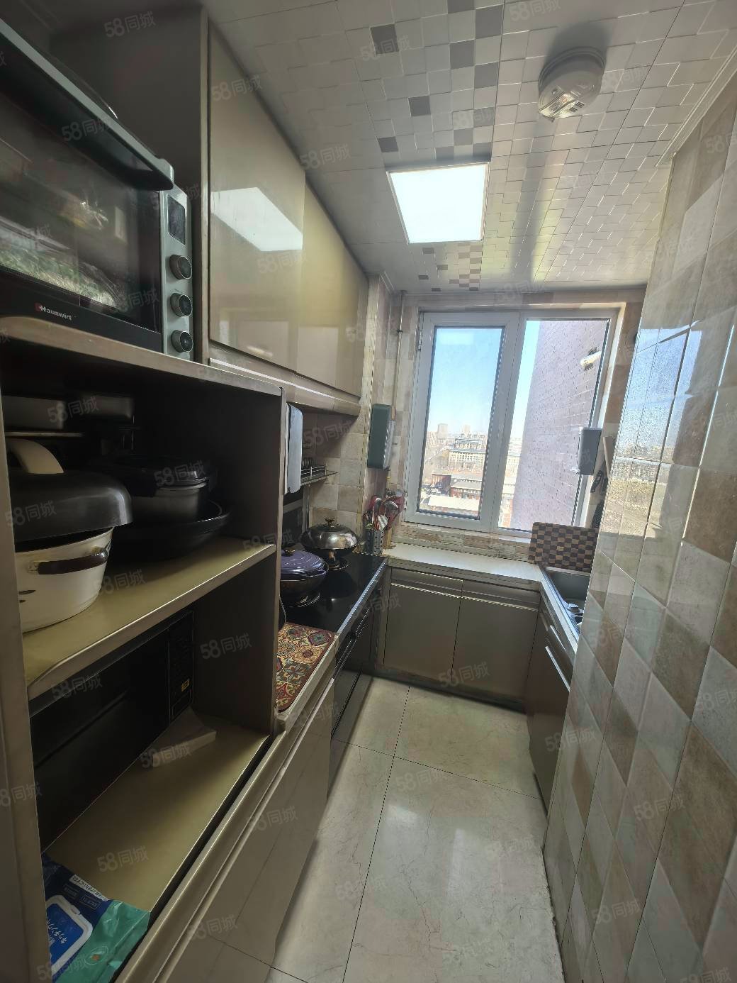 阅海万家b区小块地电梯上跃复式三室两厅两卫近邻一幼一小和九中