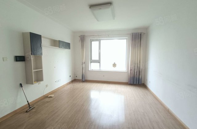 108万送车 储昌润莲城 精装 三室双卫  免大税 莲湖新城