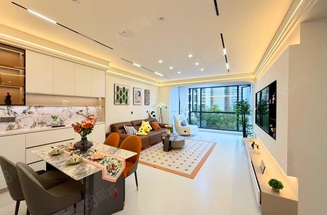 楚天世纪城(东苑)4室2厅138.37㎡86.8万二手房图片