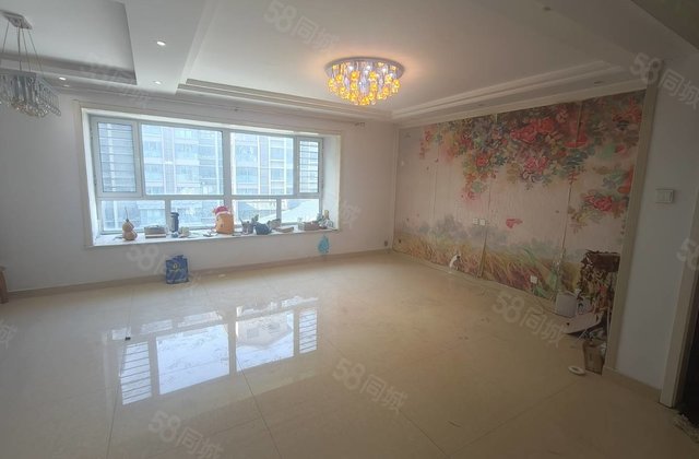 捡到漏了龙湾电梯洋房上超合适的一套带车位储藏室好楼层文轩中学