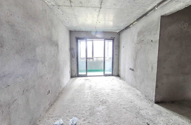 恒大御龙天峰4室2厅103㎡35万二手房图片