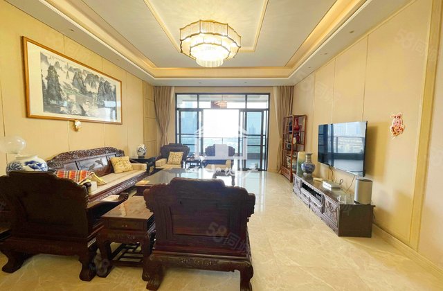 荣和公园尊府6室2厅300㎡540万二手房图片