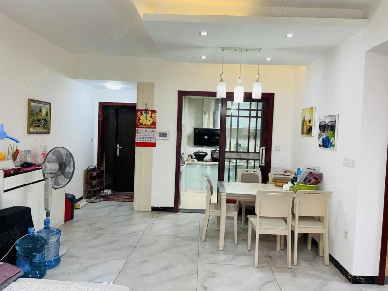 精装大二室 超大客厅 房子保持很好 干净整洁,紫金城玺园-宜宾58同城