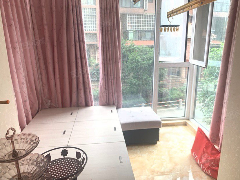 凤凰香郡2室2厅1卫60㎡南北35万