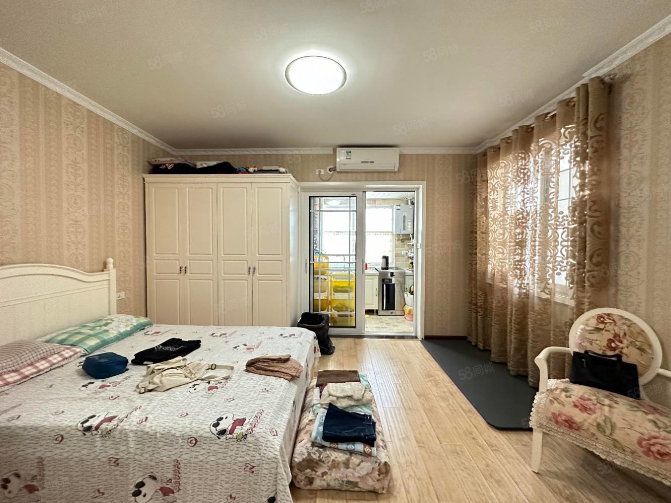 彪炳盛世广场1室1厅1卫45㎡南北28万