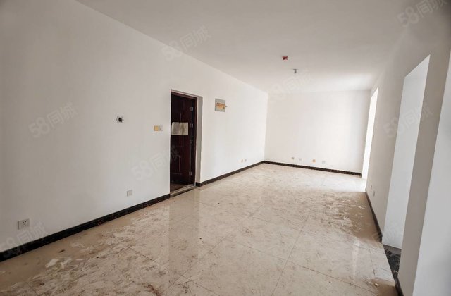 大学城2020年交房未住新区 刚需小三室 带车位储藏室免大税