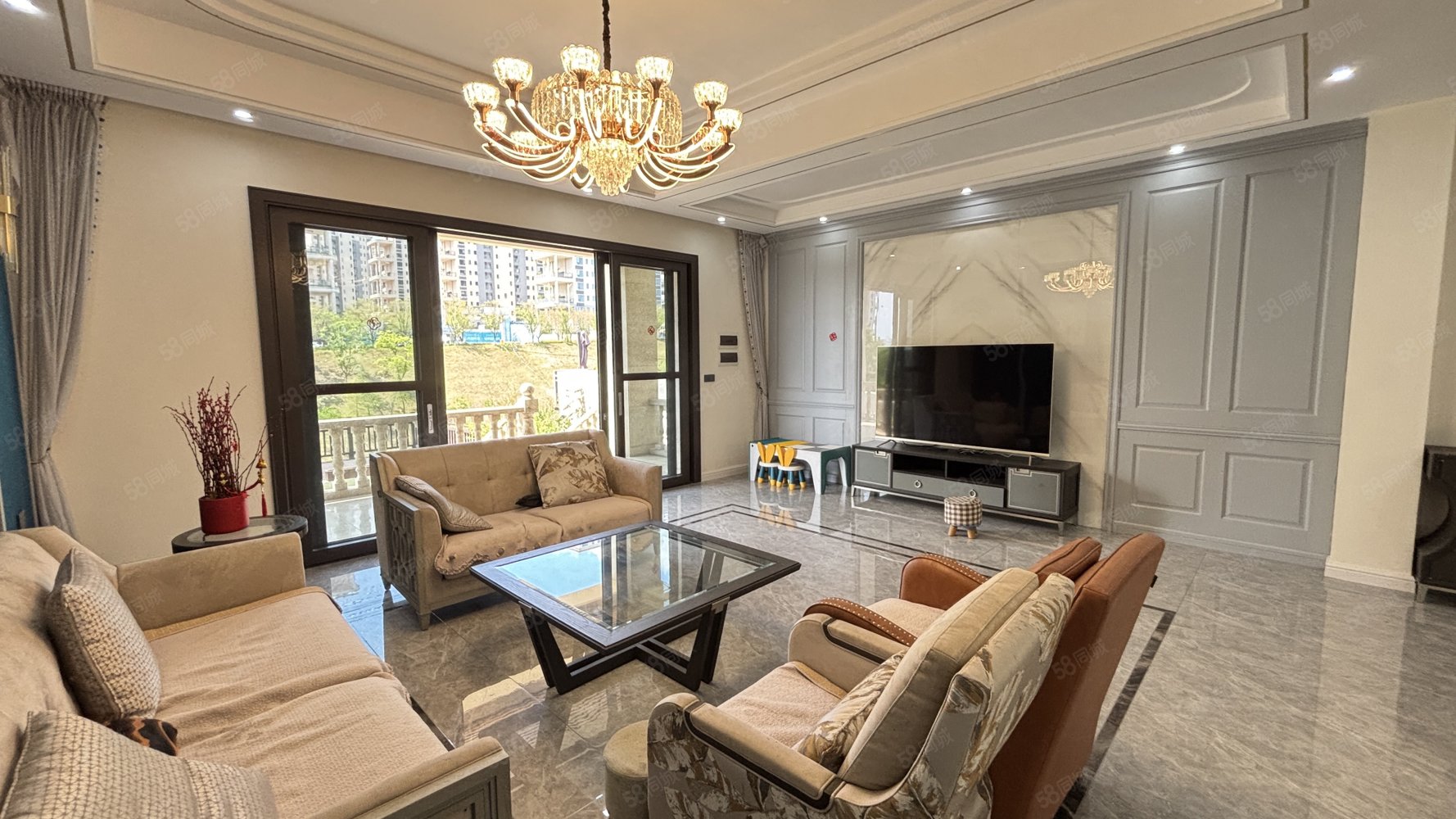 天屿花城((别墅)6室2厅6卫396㎡南北336万