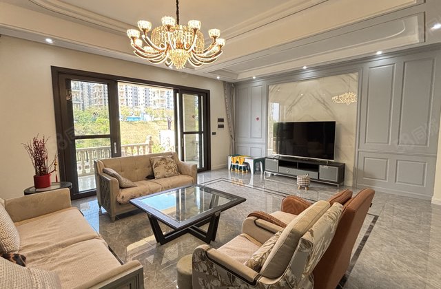 天屿花城((别墅)6室2厅6卫396㎡南北336万