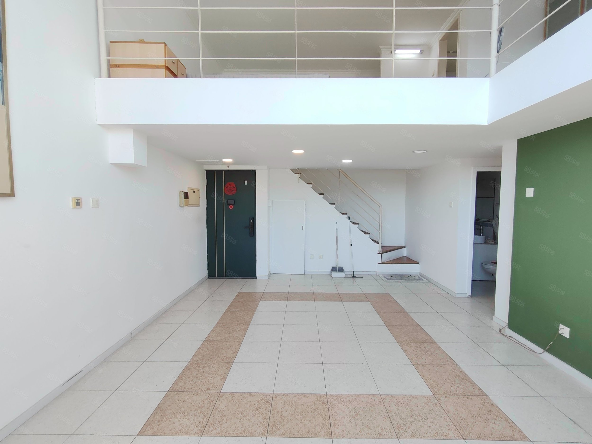 艾麗華麗舍服務(wù)公寓1室2廳2衛(wèi)61.07㎡東469萬(wàn)