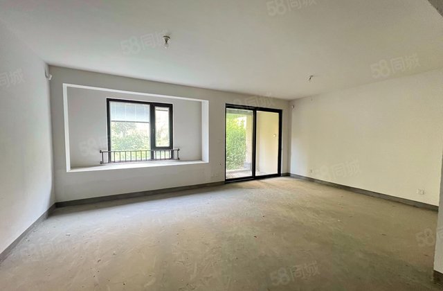 万科翡翠云山4室2厅240.17㎡255万二手房图片