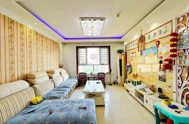 急售海润公园小区 带车位   七楼 户型不错 卫育路三院对过