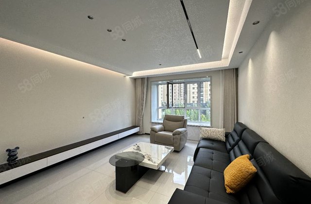 揽翠苑3室2厅143㎡69.9万二手房图片