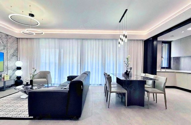 时代天境雅苑4室2厅140.44㎡355万二手房图片