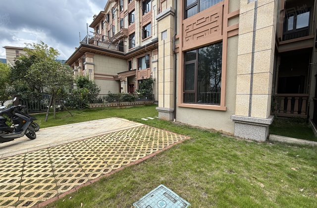 九岭天下4室2厅189㎡108万二手房图片