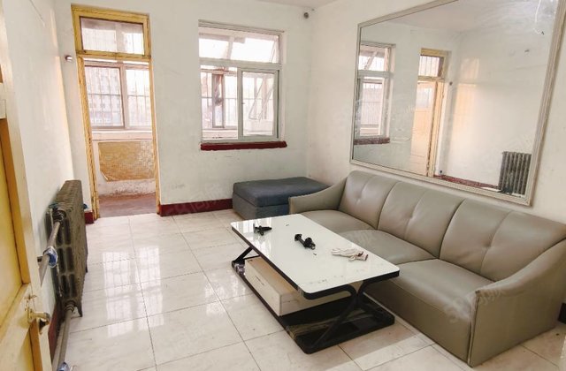 文轩八中，外国语对过，建材家属院，电业局四院，龙山花园