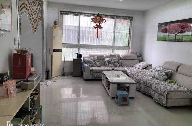 急售，一楼带45平大院子,香格里小镇，三室东边户，看房方便