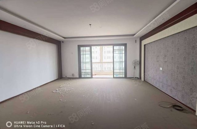 柳泉花园电梯房 眼科医院旁 带地下车位 4室 南北通透