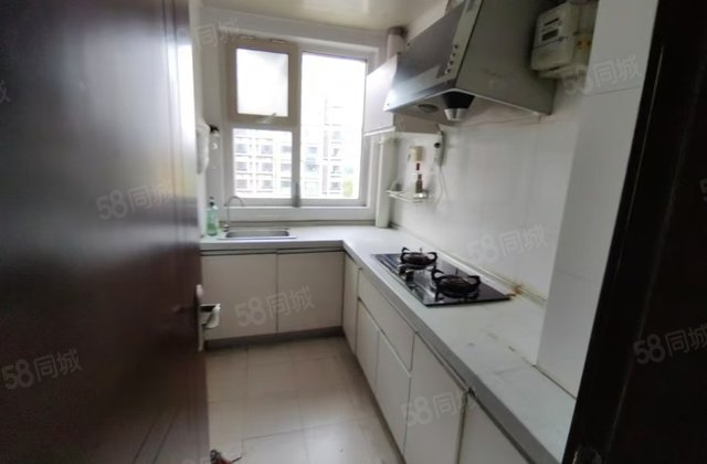 新东方龙湾在水一方 居住密度低 产权清晰 南北通透