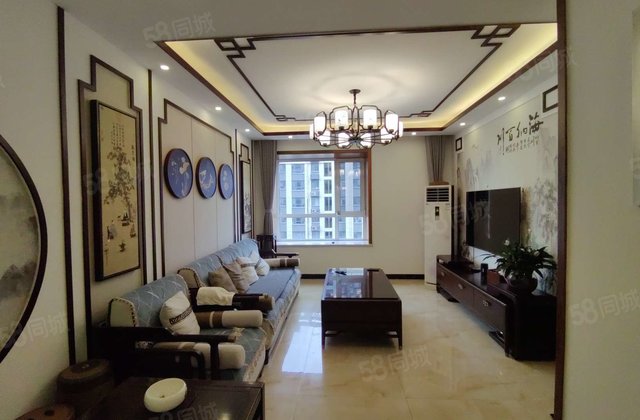 民生凤凰城2号院 三叶草户型 送车位储藏室