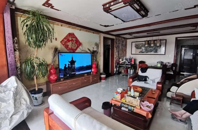 昌润莲城瑞荷园 产权清晰 医疗配套成熟 楼层好 小三居