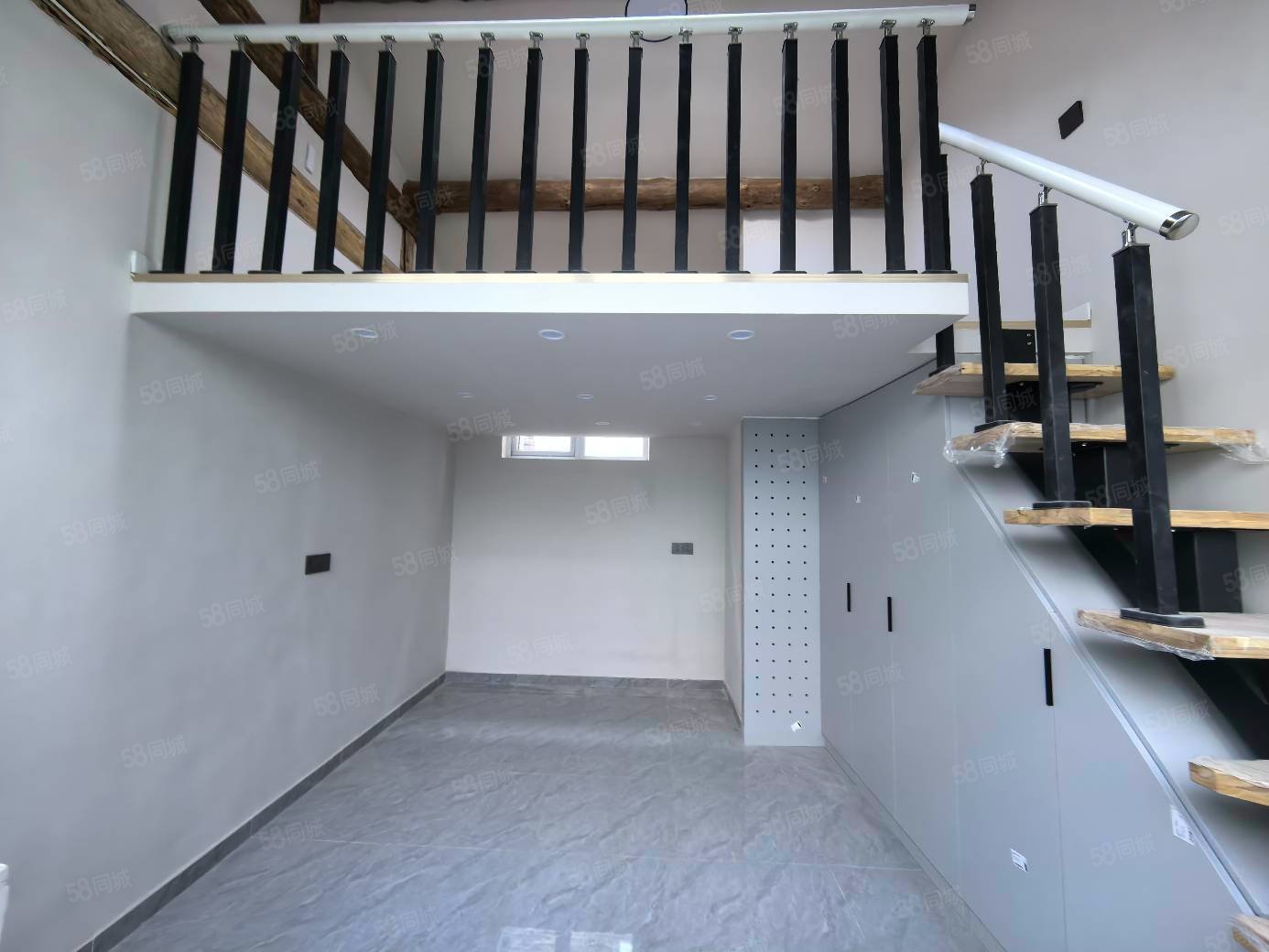 辛安里胡同小區(qū)1室1廳0衛(wèi)15.3㎡北200萬