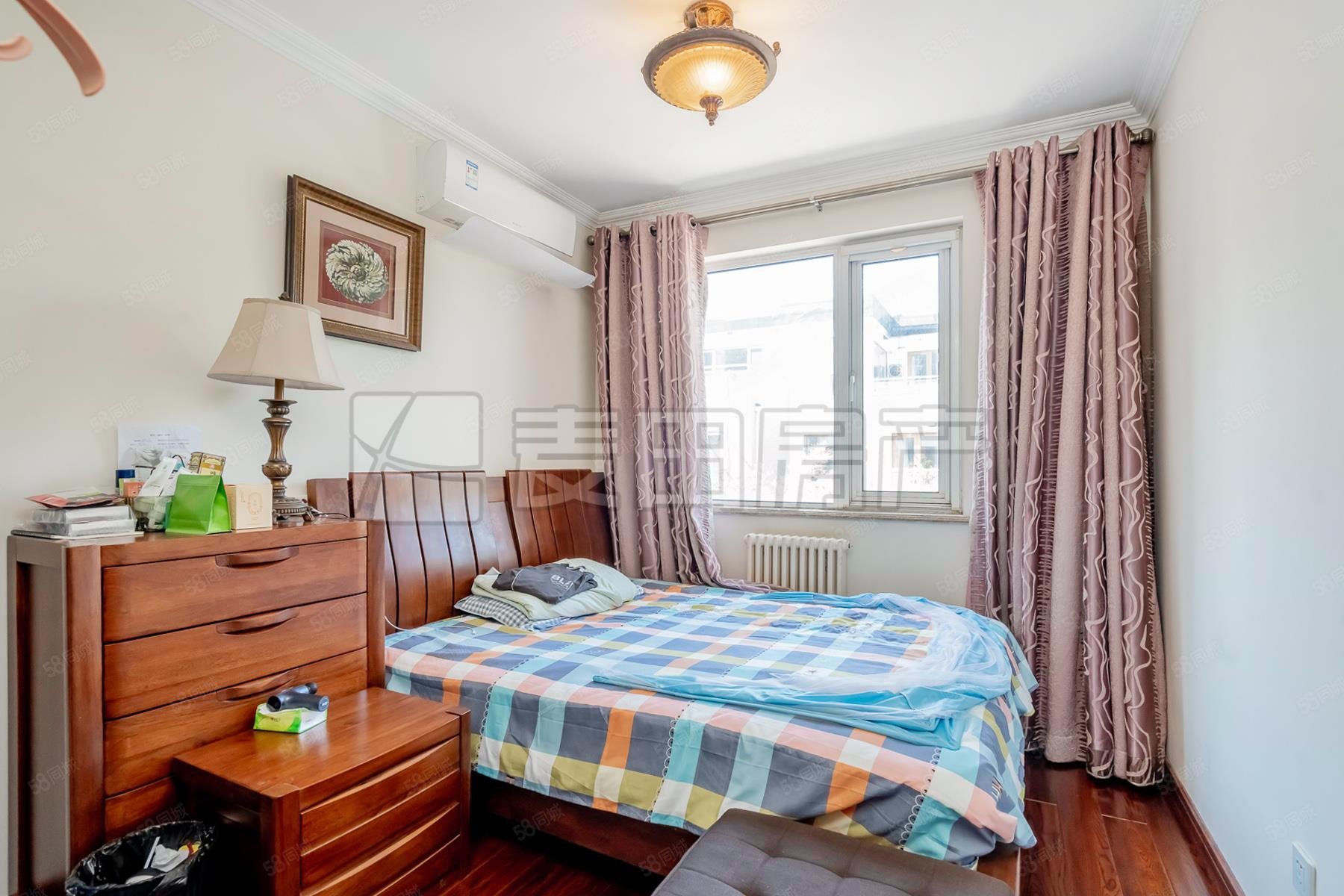 倚林佳園(別墅)5室3廳3衛(wèi)247㎡南北2980萬