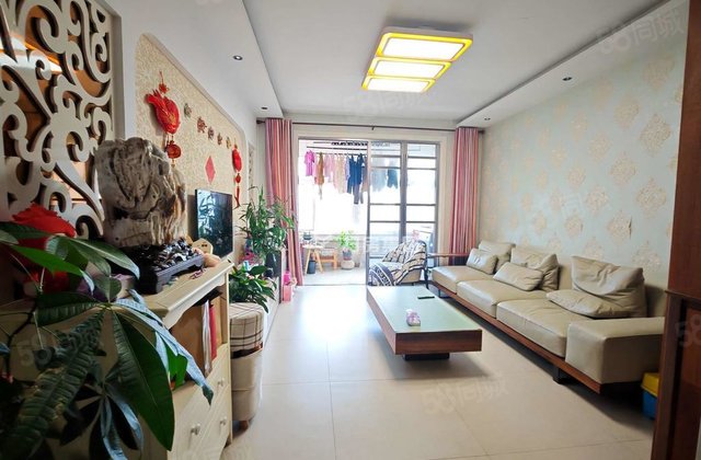 文轩外国语水木清华精装三室带储免大税看房方便恒大名都羡林苑