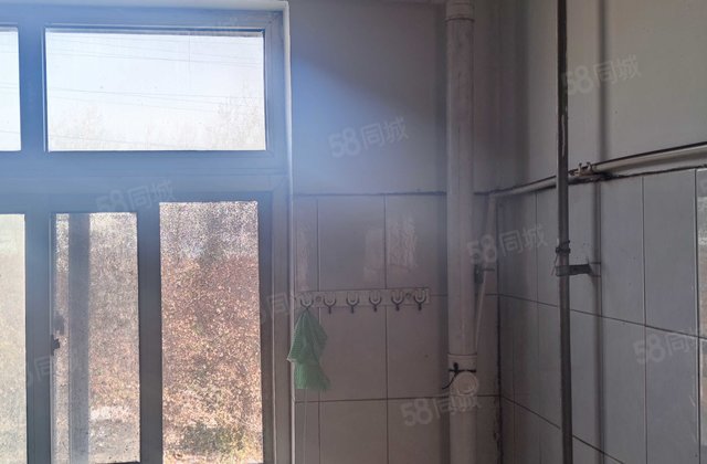 电厂家属院东区3室1厅1卫