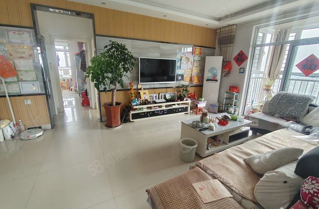 二中附近 133平精装三室西边户 送车位储藏室免大税