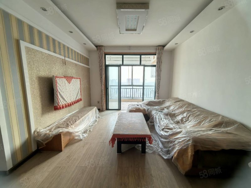 领秀1+82室2厅1卫97㎡南39.8万