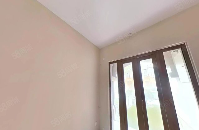 鸿坤原乡溪谷4室2厅142㎡125万二手房图片