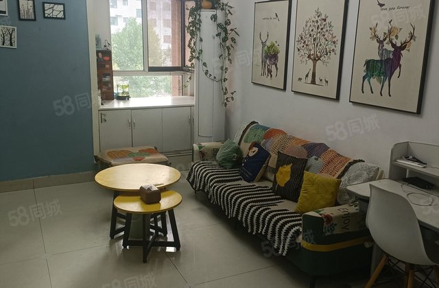 荣盛水岸花语 满五   40万全明两居 带储藏室