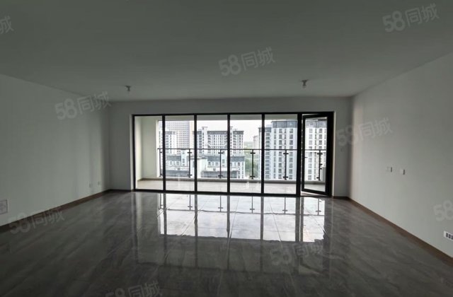 看房方便 大三居 南北通透 高楼层视野好 送车位送地下室