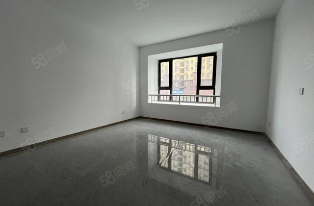 急出 城市领领秀单价6400一平 刚刚交房 电梯三室光明