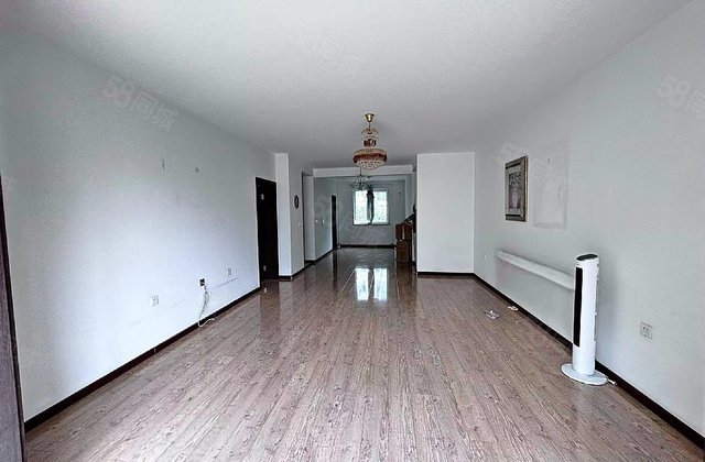 东方太阳城三期琴湖湾3室2厅153.18㎡278万二手房图片